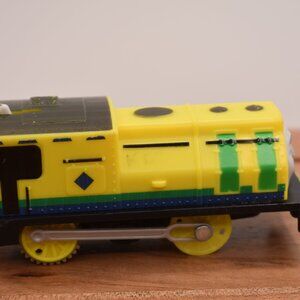Thomas & Friends | Toys | Thomas Friends Motorized Trackmaster Train ...